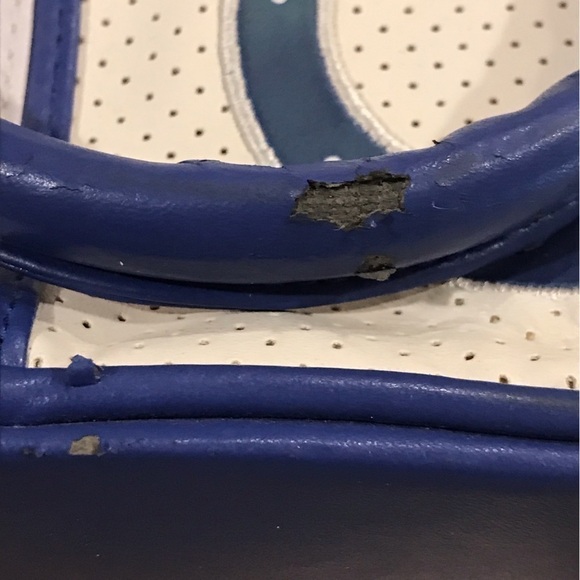 Vintage NFL Colts Accessories Bottle Cap Seat Belt Opener Handbag Mini Bag Tags - Picture 13 of 13